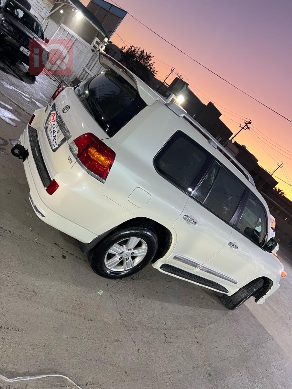 تويوتا لاندكروزر